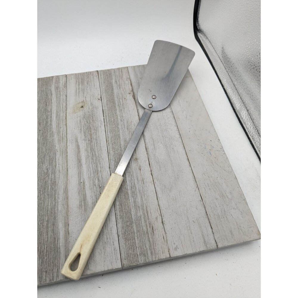 Vintage Kaylan Solid Spatula Flipper 14 1/4" Long Tan Handle